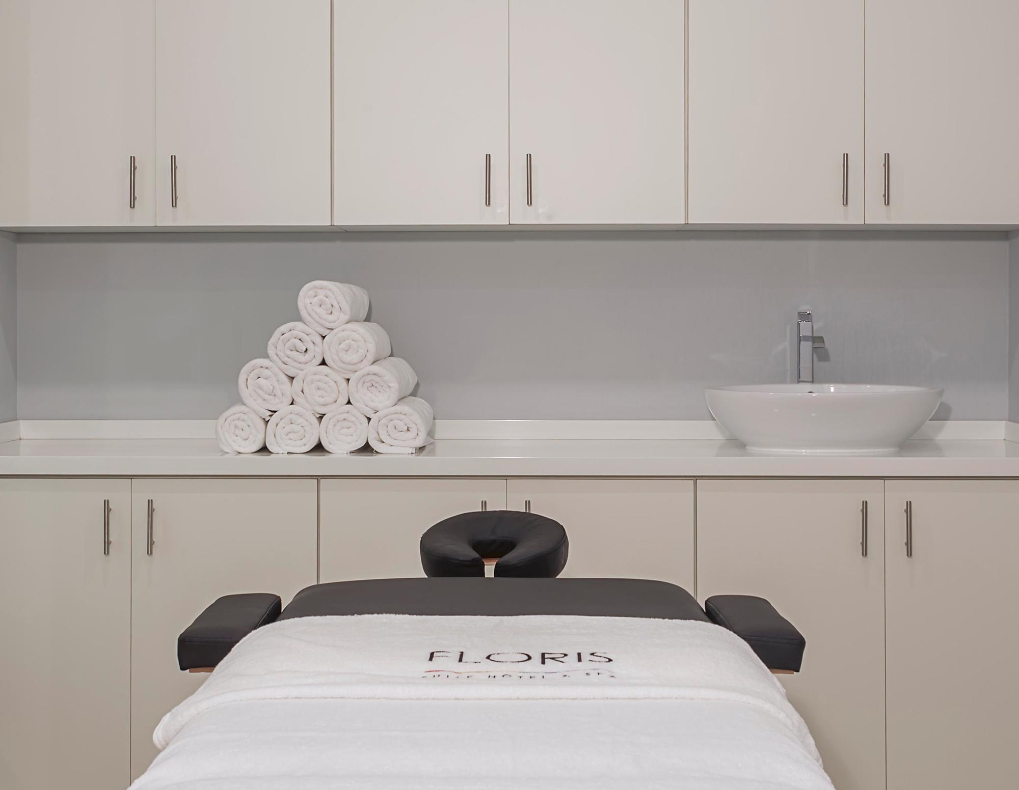 Floris Suite Hotel - Spa & Beach Club - Adults Only Piscadera Bay Экстерьер фото