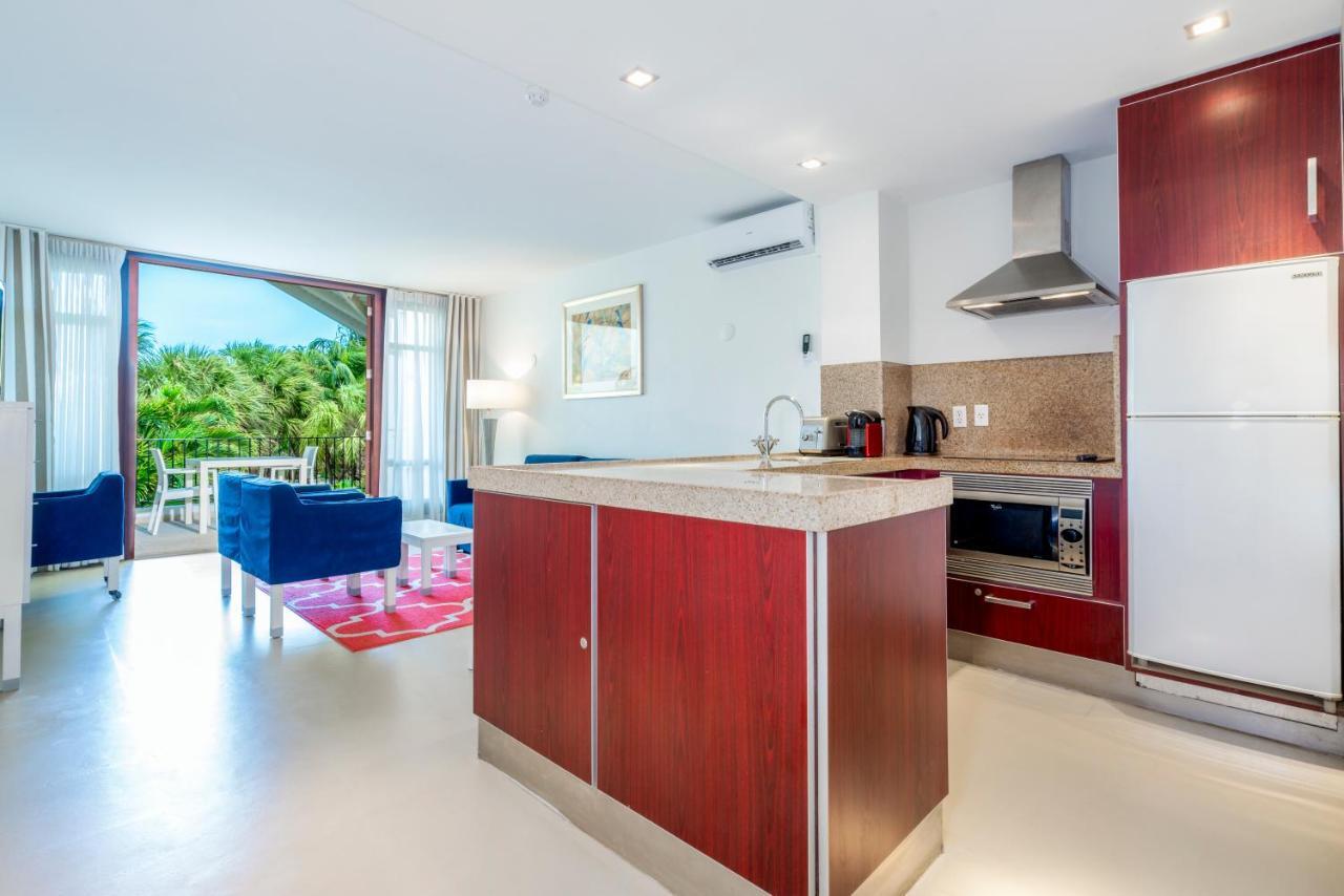 Floris Suite Hotel - Spa & Beach Club - Adults Only Piscadera Bay Экстерьер фото