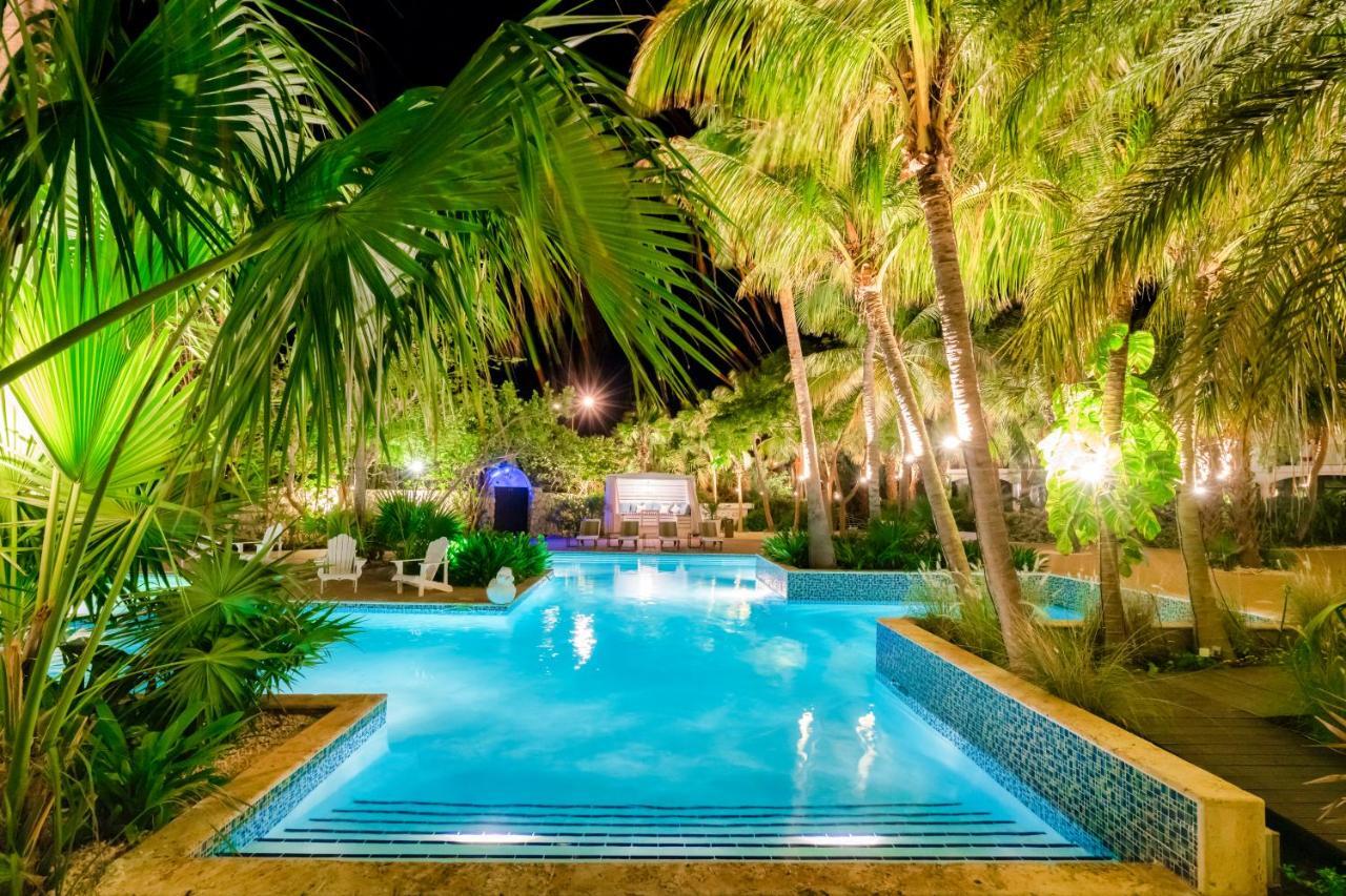 Floris Suite Hotel - Spa & Beach Club - Adults Only Piscadera Bay Экстерьер фото