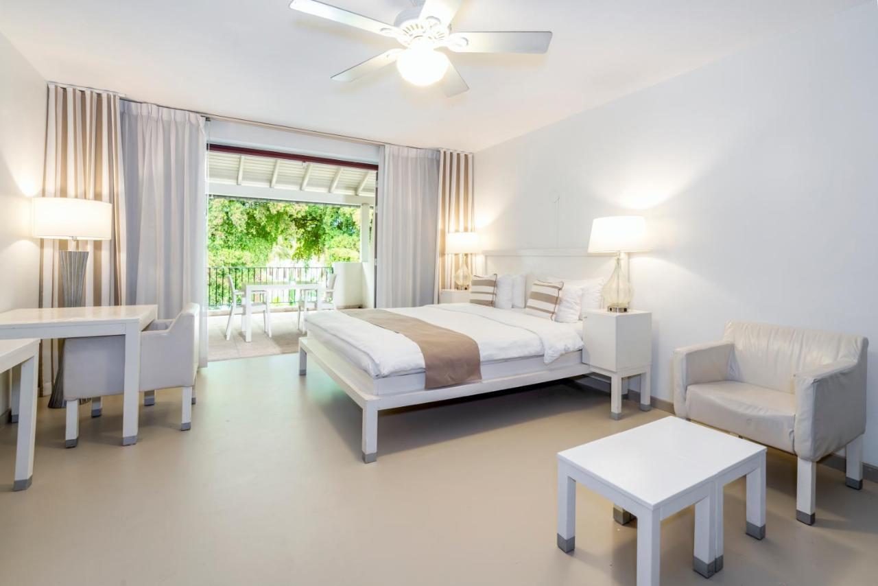 Floris Suite Hotel - Spa & Beach Club - Adults Only Piscadera Bay Экстерьер фото