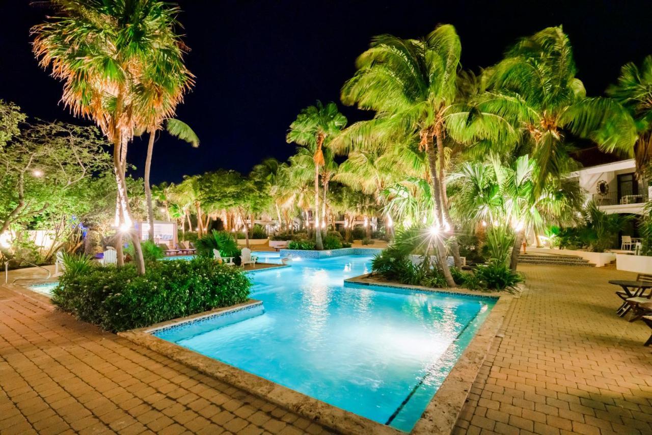 Floris Suite Hotel - Spa & Beach Club - Adults Only Piscadera Bay Экстерьер фото
